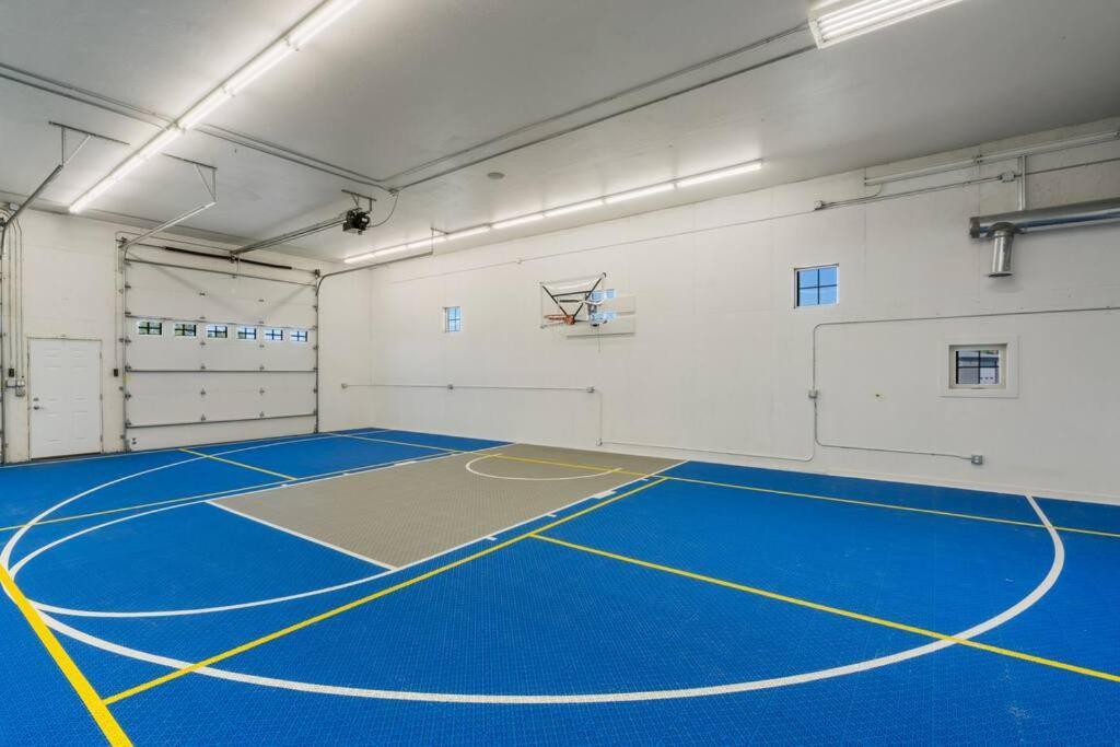 ベルグレイド Sleep 14! Hot Tub, Indoor Pickleball & Basketball Courtヴィラ エクステリア 写真